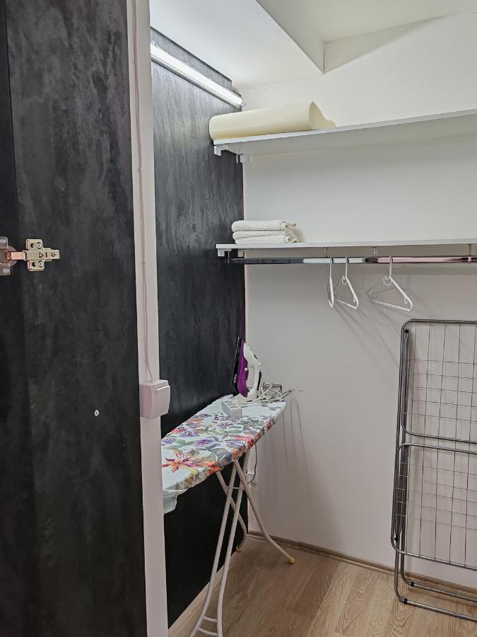 Central Modern Flat M&M Apartments Skopje Bagian luar foto